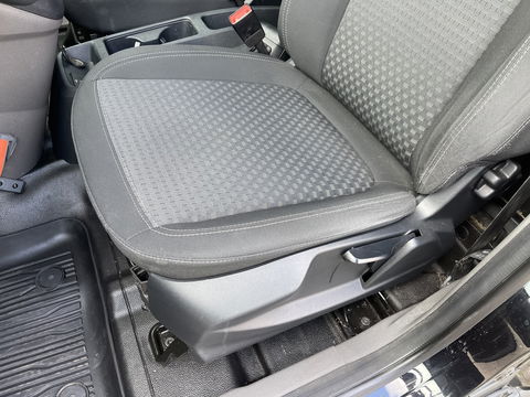 Ford Transit Connect 1.5 EcoBlue L1 Trend / vaste prijs rijklaar € 13.950 ex btw / lease vanaf € 274 / airco / cruise control / parkeersensoren voor en achter !