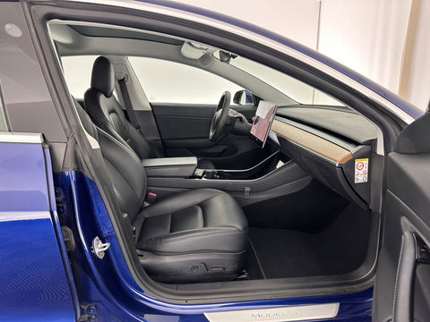 Tesla Model 3 Long Range AWD 75 kWh [ 3-Fase ] (INCL-BTW) Aut. *PANO | AUTO-PILOT | NAPPA-LEATHER | KEYLESS | FULL-LED | MEMORY-PACK | SURROUND-VIEW | DAB | CARPLAY | DIGI-COCKPIT | LANE-ASSIST | COMFORT-SEATS | 19"ALU*