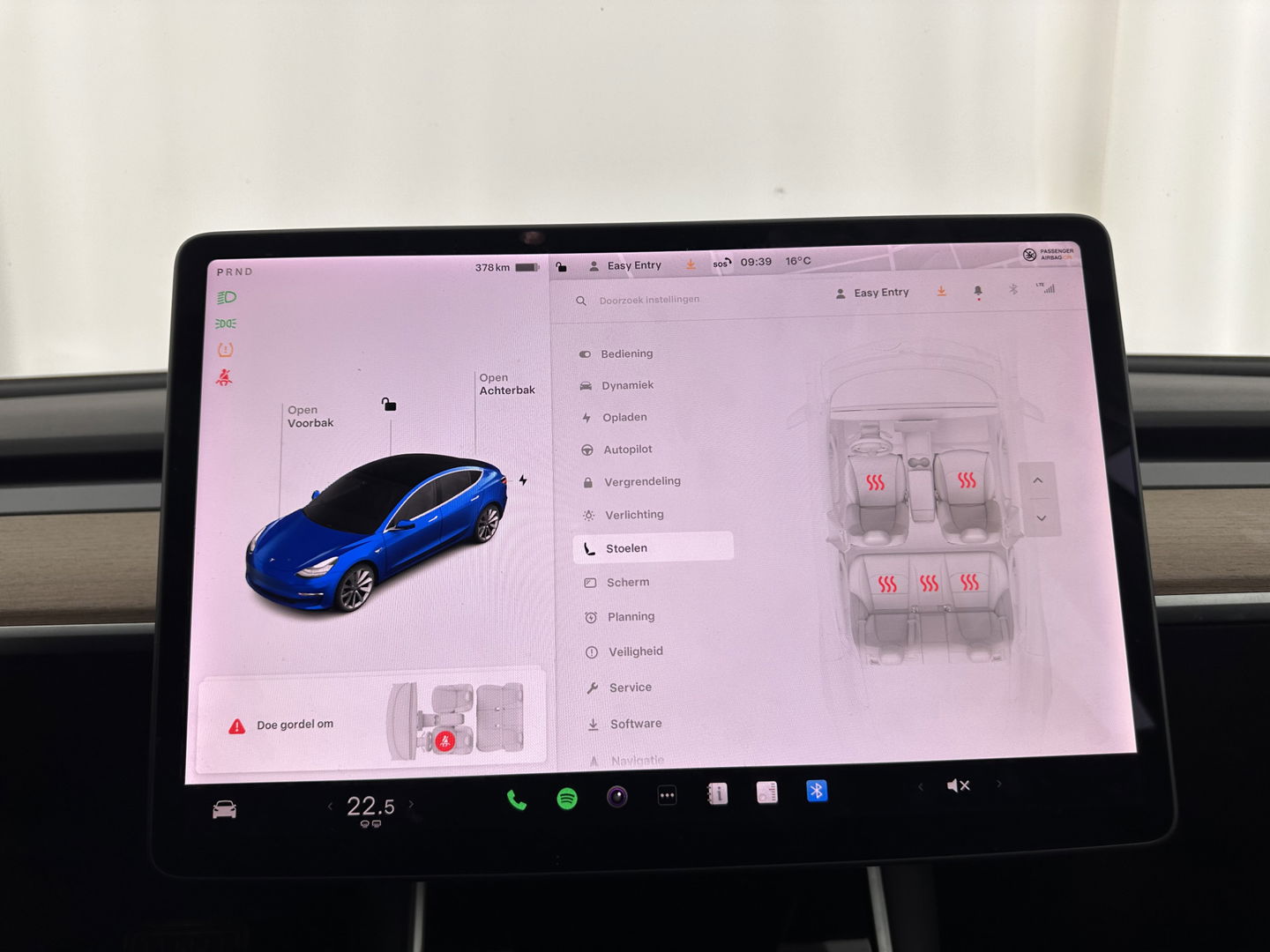 Tesla Model 3 Long Range AWD 75 kWh [ 3-Fase ] (INCL-BTW) Aut. *PANO | AUTO-PILOT | NAPPA-LEATHER | KEYLESS | FULL-LED | MEMORY-PACK | SURROUND-VIEW | DAB | CARPLAY | DIGI-COCKPIT | LANE-ASSIST | COMFORT-SEATS | 19"ALU*