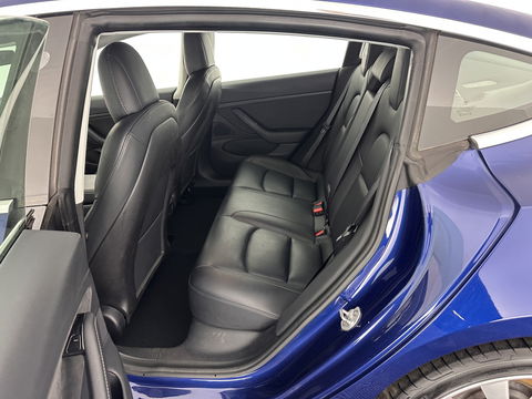 Tesla Model 3 Long Range AWD 75 kWh [ 3-Fase ] (INCL-BTW) Aut. *PANO | AUTO-PILOT | NAPPA-LEATHER | KEYLESS | FULL-LED | MEMORY-PACK | SURROUND-VIEW | DAB | CARPLAY | DIGI-COCKPIT | LANE-ASSIST | COMFORT-SEATS | 19"ALU*