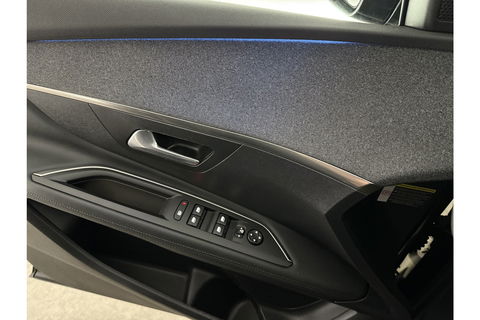 Peugeot 3008 1.2 PureTech Premium Pano Sfeer 360Camera LED Virtual Clima Cruise Carplay Navi PDC 19"LMV