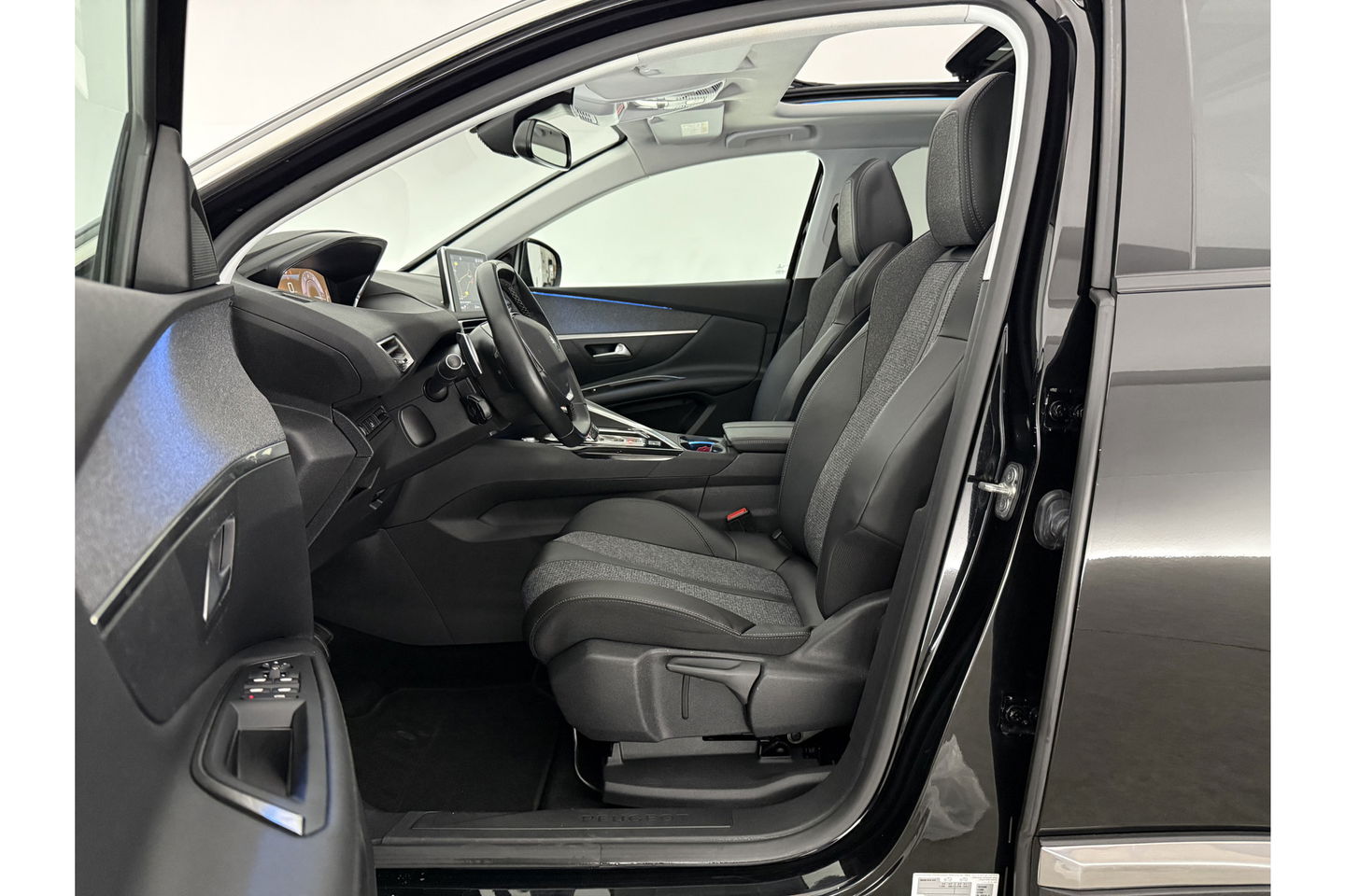Peugeot 3008 1.2 PureTech Premium Pano Sfeer 360Camera LED Virtual Clima Cruise Carplay Navi PDC 19"LMV
