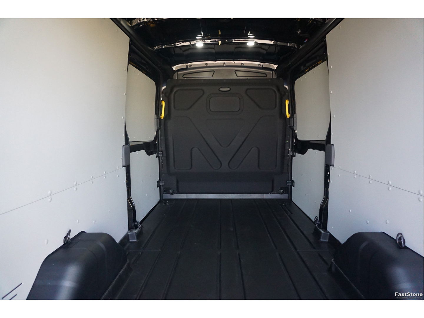 Ford Transit 350L L3H2 Limited AUT-8 165PK BPM VRIJ Navi, Adap. Cruise, 360° Cam, Trekhaak, 2x Schuifdeur!! NR. 203