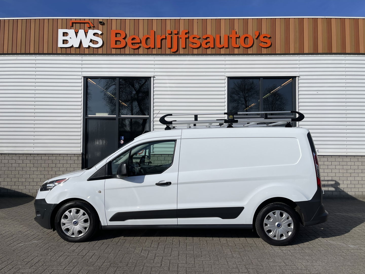 Ford Transit Connect 1.5 TDCI L2 Economy Edition / euro 6 / bpm vrij / vaste prijs rijklaar € 8950 ex btw / lease vanaf € 202 / airco / trekhaak / imperial / ingerichte laadruimte