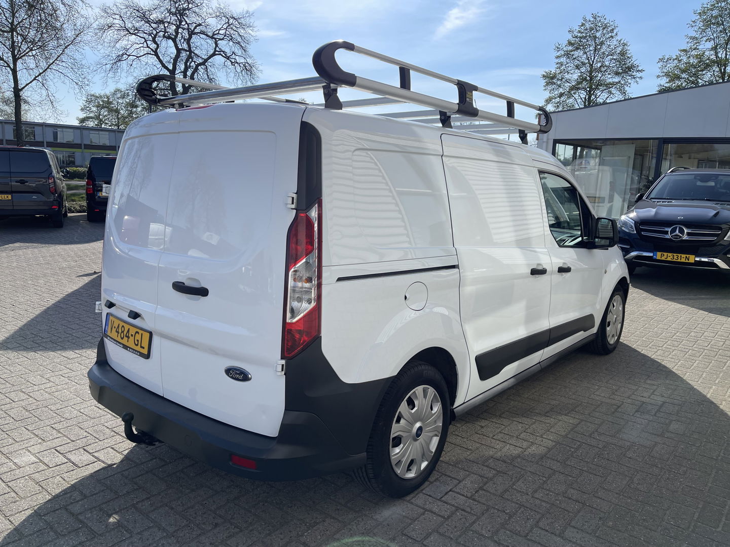 Ford Transit Connect 1.5 TDCI L2 Economy Edition / euro 6 / bpm vrij / vaste prijs rijklaar € 8950 ex btw / lease vanaf € 202 / airco / trekhaak / imperial / ingerichte laadruimte