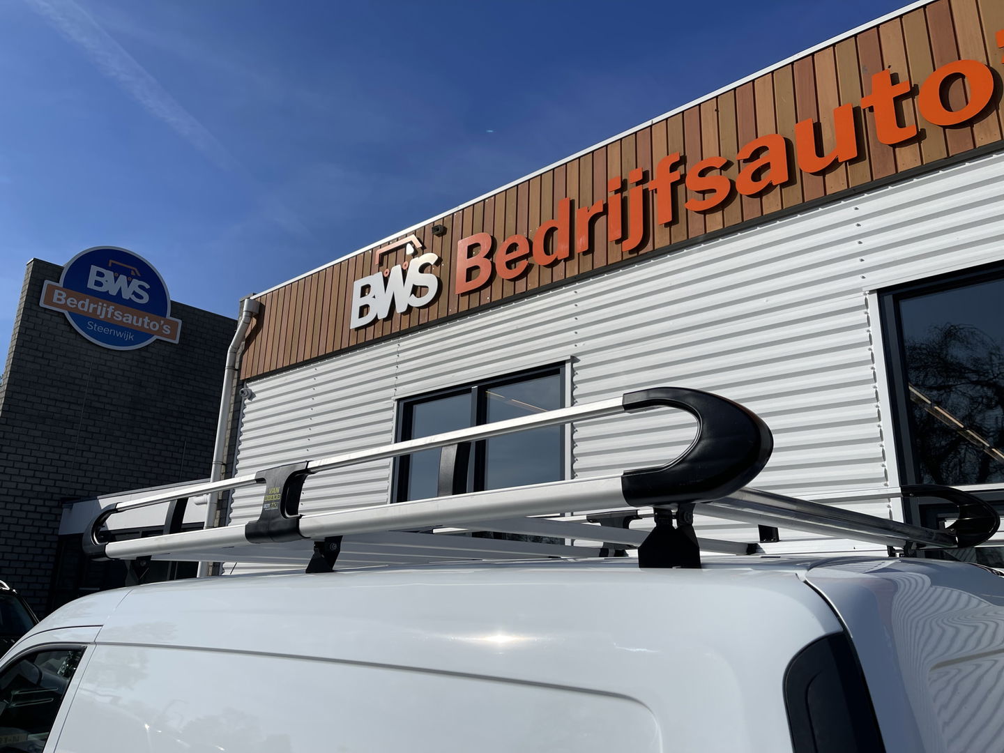 Ford Transit Connect 1.5 TDCI L2 Economy Edition / euro 6 / bpm vrij / vaste prijs rijklaar € 8950 ex btw / lease vanaf € 202 / airco / trekhaak / imperial / ingerichte laadruimte