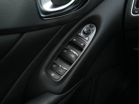 Infiniti Q50 2.2d Performance + Aut. *PANO | FULL-LEATHER | FULL-LED | ADAPT.CRUISE | BLINDSPOT | MEMORY-SEATS | SURROUND-VIEW | NAVI-FULLMAP | KEYLESS | SHIFT-PADDLES | HEATED-SEATS | SPORT-SEATS | TOWBAR | 19''ALU*