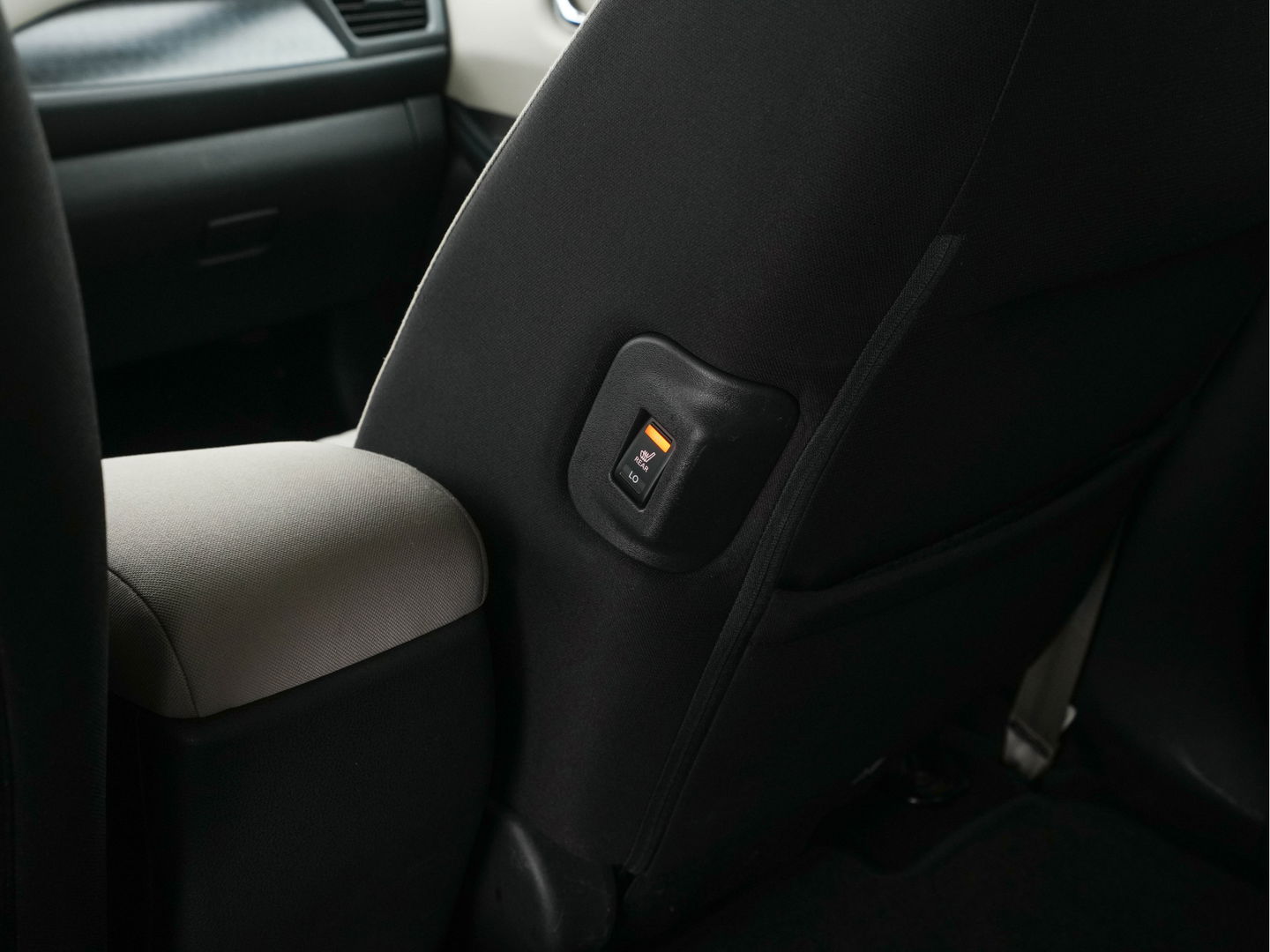 Nissan Leaf N-Connecta 40 kWh (INCL-BTW)  Aut. *ADAPTIVE-CRUISE | NAVI-FULLMAP | SURROUND-VIEW | CARPLAY | KEYLESS | BLIND-SPOT |  DIGI-COCKPIT | COMFORT-SEATS | DAB | ECC | PDC | HEATED-SEATS | 17"ALU*