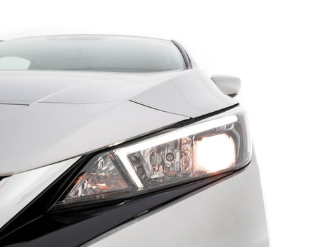 Nissan Leaf N-Connecta 40 kWh (INCL-BTW)  Aut. *ADAPTIVE-CRUISE | NAVI-FULLMAP | SURROUND-VIEW | CARPLAY | KEYLESS | BLIND-SPOT |  DIGI-COCKPIT | COMFORT-SEATS | DAB | ECC | PDC | HEATED-SEATS | 17"ALU*
