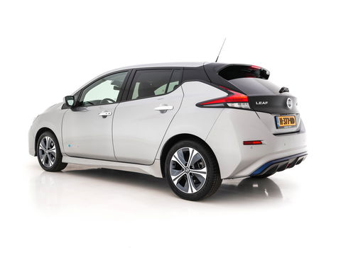 Nissan Leaf N-Connecta 40 kWh (INCL-BTW)  Aut. *ADAPTIVE-CRUISE | NAVI-FULLMAP | SURROUND-VIEW | CARPLAY | KEYLESS | BLIND-SPOT |  DIGI-COCKPIT | COMFORT-SEATS | DAB | ECC | PDC | HEATED-SEATS | 17"ALU*