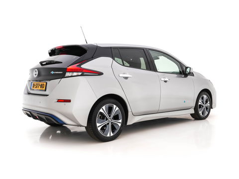 Nissan Leaf N-Connecta 40 kWh (INCL-BTW)  Aut. *ADAPTIVE-CRUISE | NAVI-FULLMAP | SURROUND-VIEW | CARPLAY | KEYLESS | BLIND-SPOT |  DIGI-COCKPIT | COMFORT-SEATS | DAB | ECC | PDC | HEATED-SEATS | 17"ALU*