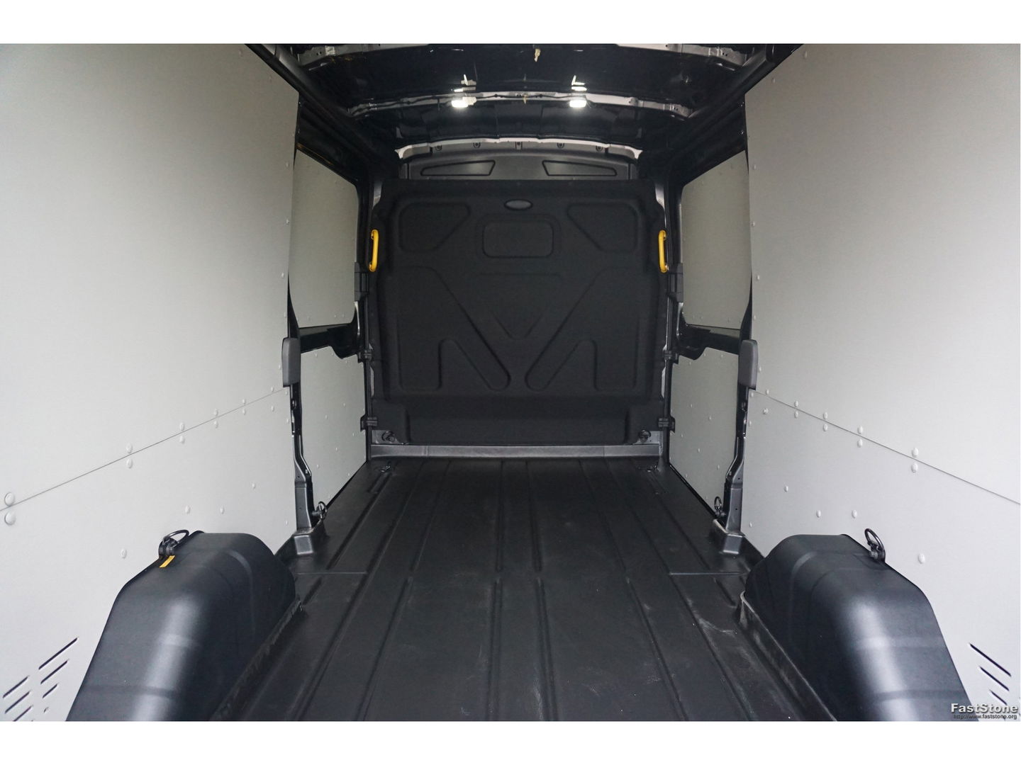 Ford Transit 350L L3H2 Limited AUT-8 165PK BPM VRIJ Navi, Adap. Cruise, 360° Cam, Trekhaak, 2x Schuifdeur!! NR. 225
