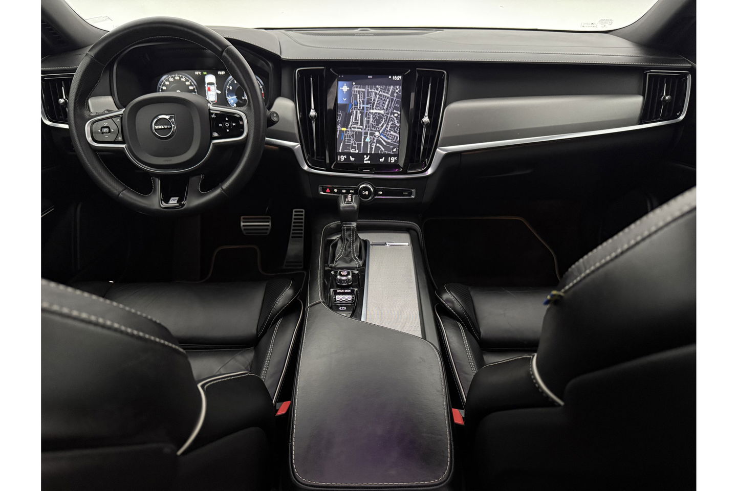Volvo V90 2.0 T4 Business Sport 191PK Pano Sfeer Virtual Harman/Kardon Head-up LED Carplay Camera Memory-seat Clima Cruise Navi PDC 19''LMV