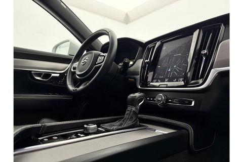 Volvo V90 2.0 T4 Business Sport 191PK Pano Sfeer Virtual Harman/Kardon Head-up LED Carplay Camera Memory-seat Clima Cruise Navi PDC 19''LMV