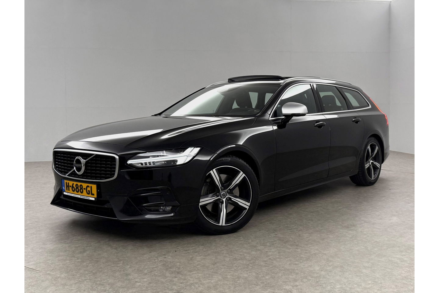Volvo V90 2.0 T4 Business Sport 191PK Pano Sfeer Virtual Harman/Kardon Head-up LED Carplay Camera Memory-seat Clima Cruise Navi PDC 19''LMV