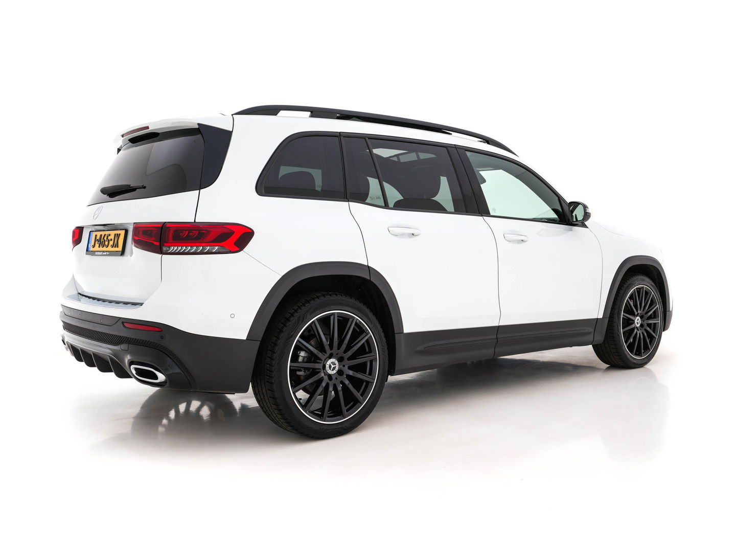 Mercedes-Benz GLB 200 Premium Plus AMG-Sport-Pack Aut. *PANO | LEATHER-MICROFIBRE | DIGI-WIDESCREEN-COCKPIT | BURMESTER-AUDIO | MULTI-BEAM-LED | MEMORY-PACK | KEYLESS | BLINDSPOT | SPORT-SEATS | DAB+ | SHIFT-PADDLES | HEATED-SEATS | ...