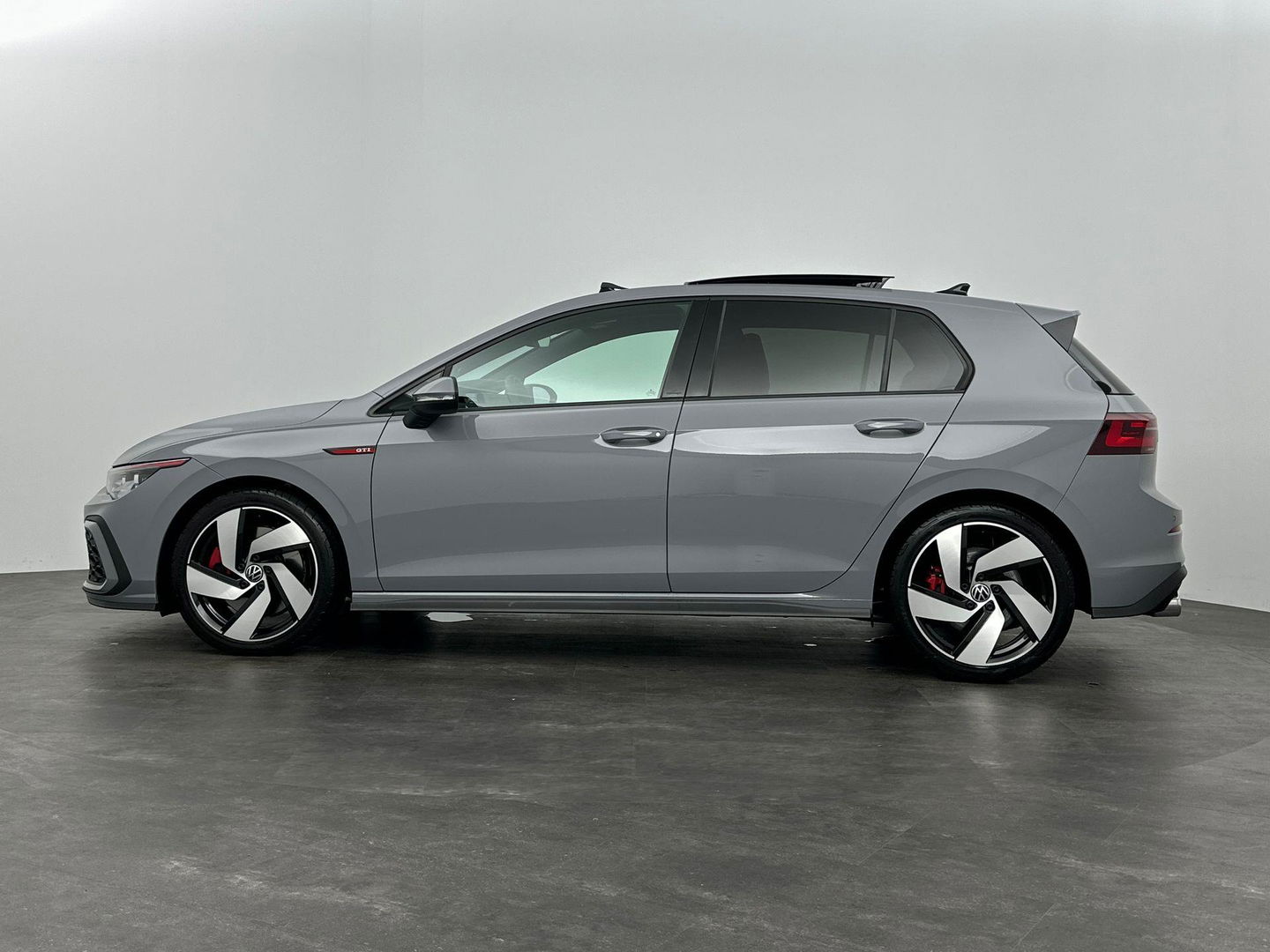 Volkswagen Golf 2.0 TSI GTI Panorama IQ Ligth H&K ACC