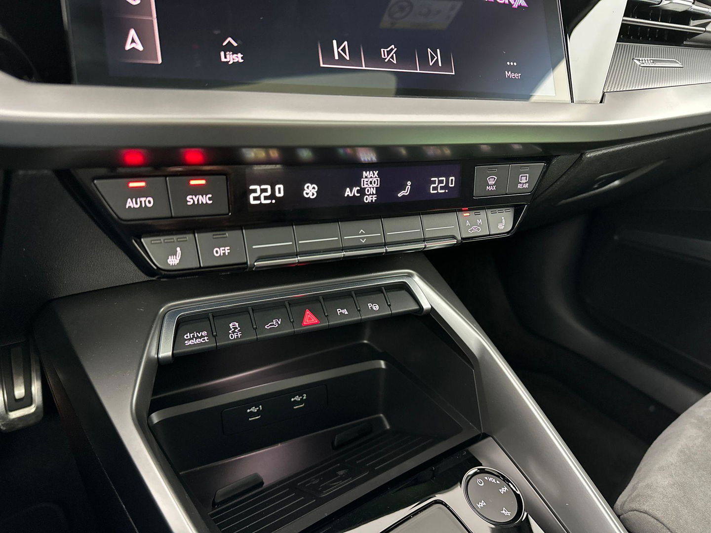 Audi A3 Sportback 40 TFSI e Advanced edition Pano Massage ACC Carplay S-line