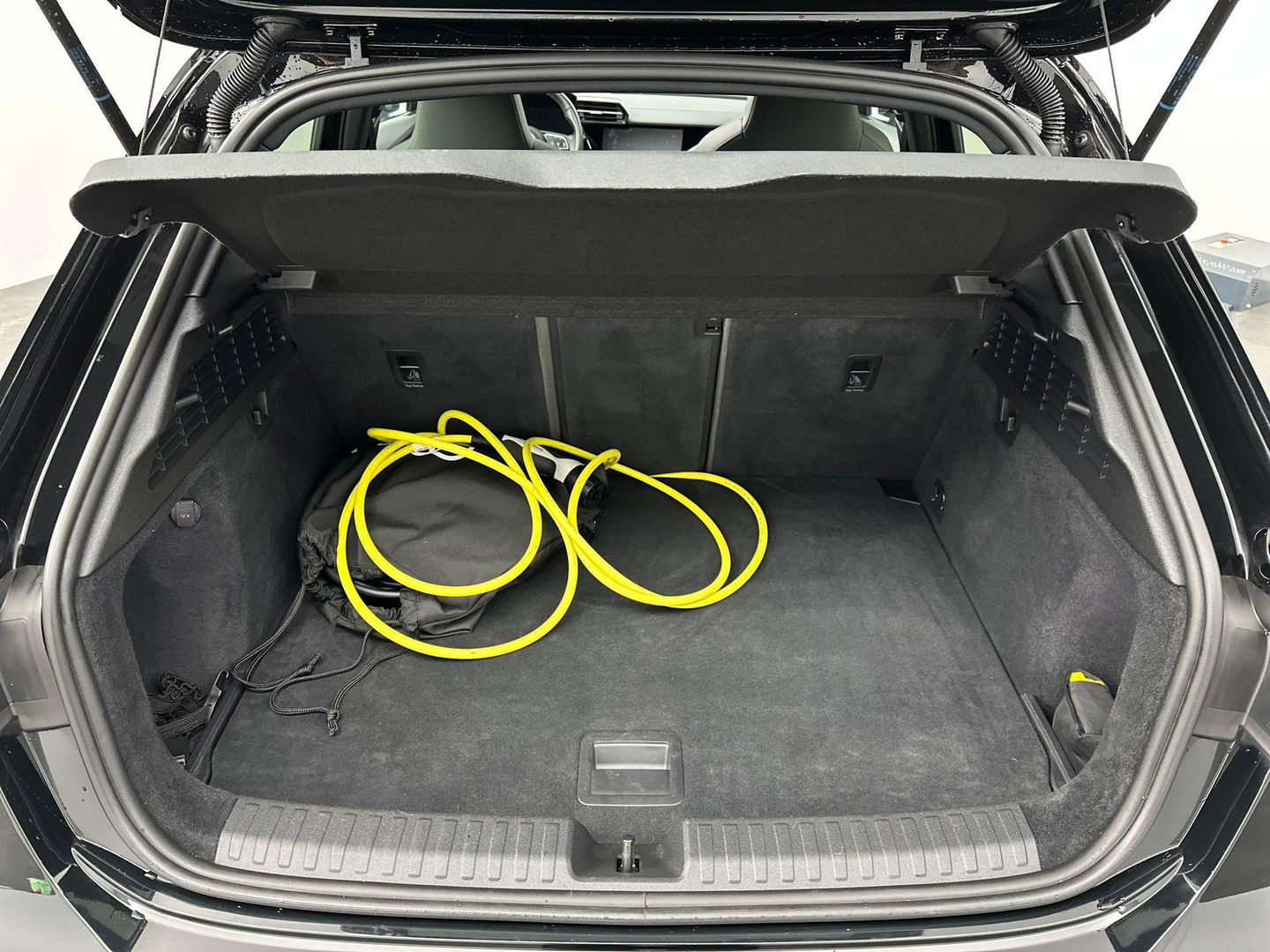 Audi A3 Sportback 40 TFSI e Advanced edition Pano Massage ACC Carplay S-line