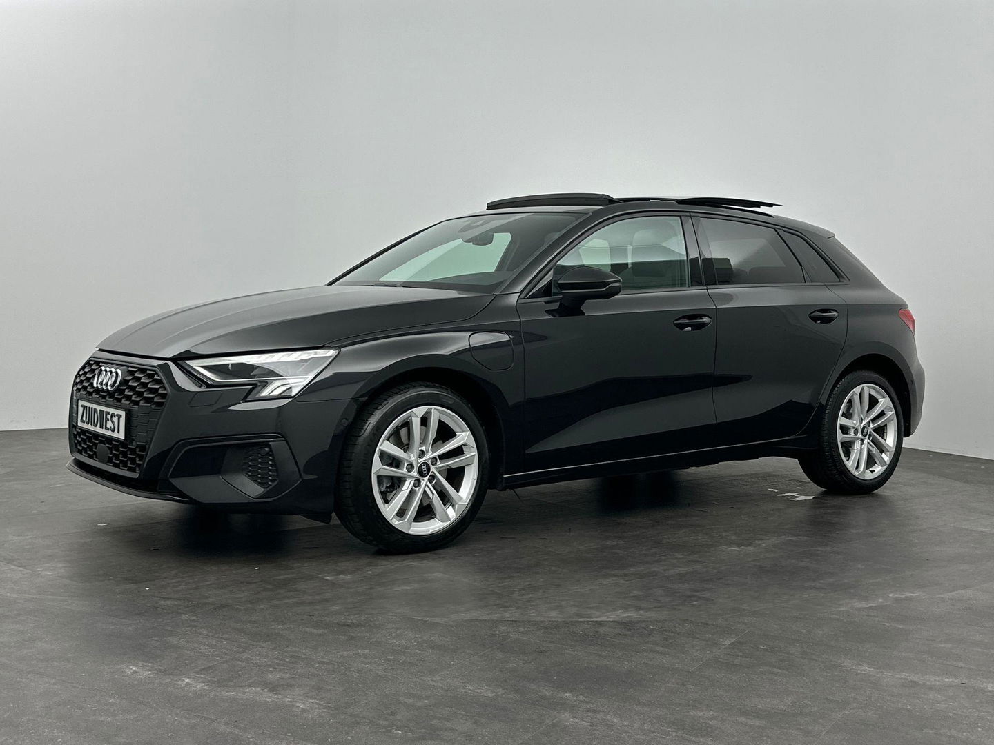 Audi A3 Sportback 40 TFSI e Advanced edition Pano Massage ACC Carplay S-line