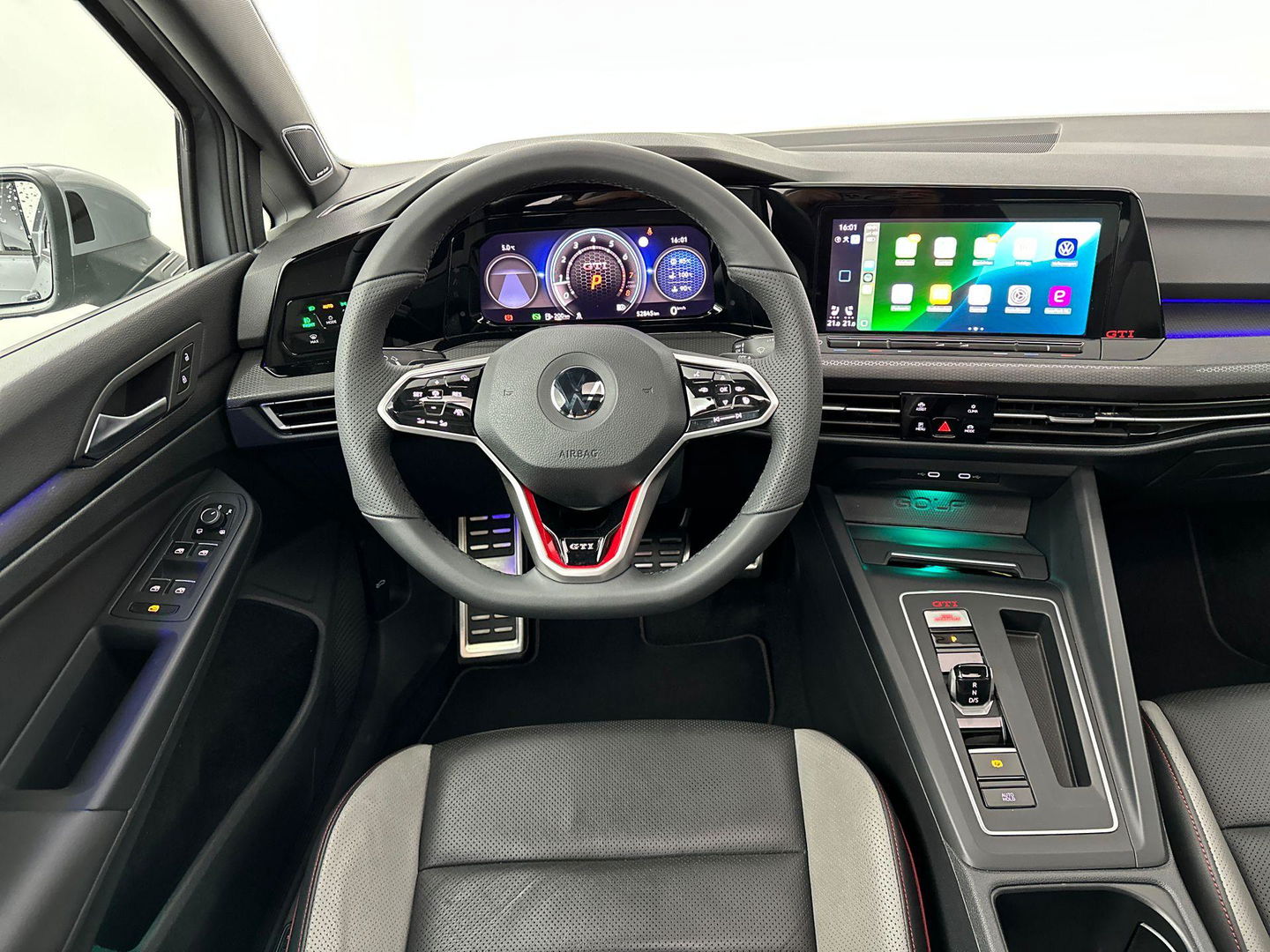 Volkswagen Golf 2.0 TSI GTI Pano IQ Leder H&K Sfeer