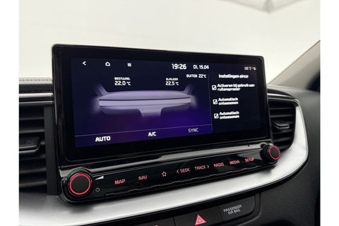 Kia Xceed 1.6 GDi PHEV ExecutiveLine 165PK Pano Camera Carplay LED Virtual Trekhaak Memory-seat Clima Cruise Navi PDC 18''LMV