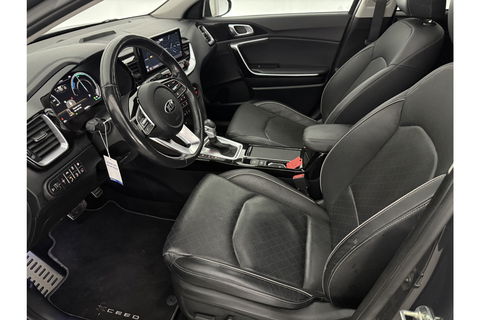 Kia Xceed 1.6 GDi PHEV ExecutiveLine 165PK Pano Camera Carplay LED Virtual Trekhaak Memory-seat Clima Cruise Navi PDC 18''LMV