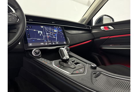 Lynk Co 01 1.5 262PK Hybride Pano LED Sfeer Virtual 360Camera Carplay ACC Clima Navi Memory-seat 20"LMV