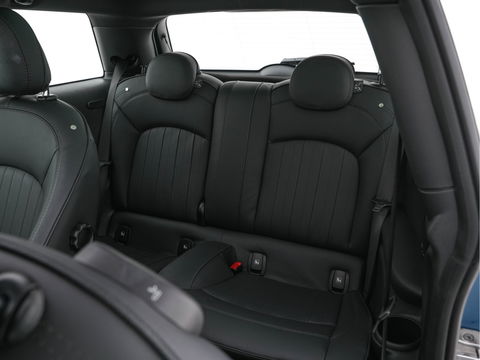 MINI Mini Electric Classic Premium Plus-Pack 33 kWh [ 3-Fase ] (INCL-BTW) Aut. *PANO | FULL-LEATHER | FULL-LED | HARMAN/KARDON-AUDIO | KEYLESS | CAMERA | SPORT-SEATS | NAVI-FULLMAP  | ECC | AMBIENT-LIGHT | DAB | DIGI-COCKPIT | PDC | 17"ALU*