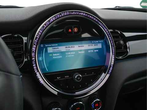 MINI Mini Electric Classic Premium Plus-Pack 33 kWh [ 3-Fase ] (INCL-BTW) Aut. *PANO | FULL-LEATHER | FULL-LED | HARMAN/KARDON-AUDIO | KEYLESS | CAMERA | SPORT-SEATS | NAVI-FULLMAP  | ECC | AMBIENT-LIGHT | DAB | DIGI-COCKPIT | PDC | 17"ALU*