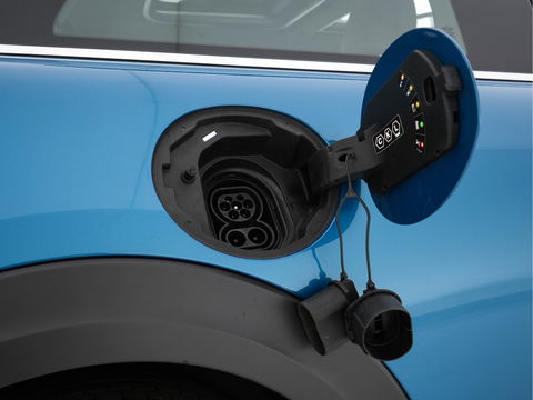 MINI Mini Electric Classic Premium Plus-Pack 33 kWh [ 3-Fase ] (INCL-BTW) Aut. *PANO | FULL-LEATHER | FULL-LED | HARMAN/KARDON-AUDIO | KEYLESS | CAMERA | SPORT-SEATS | NAVI-FULLMAP  | ECC | AMBIENT-LIGHT | DAB | DIGI-COCKPIT | PDC | 17"ALU*