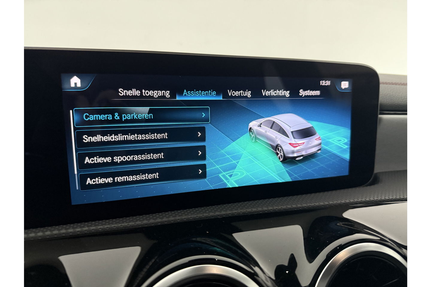 Mercedes-Benz CLA-Klasse 180 AMG Camera LED Virtual Trekhaak Clima Cruise Navi PDC 18"LMV