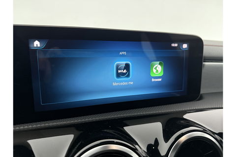 Mercedes-Benz CLA-Klasse 180 AMG Camera LED Virtual Trekhaak Clima Cruise Navi PDC 18"LMV