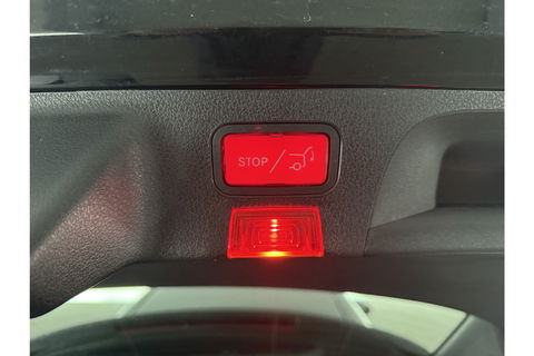 Mercedes-Benz CLA-Klasse 180 AMG Camera LED Virtual Trekhaak Clima Cruise Navi PDC 18"LMV