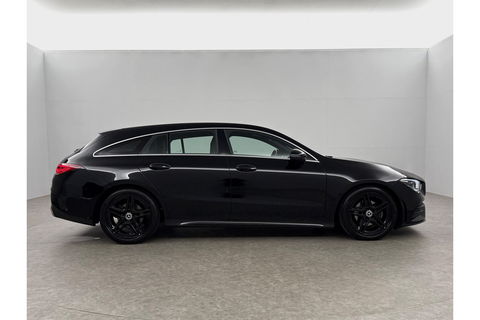 Mercedes-Benz CLA-Klasse 180 AMG Camera LED Virtual Trekhaak Clima Cruise Navi PDC 18"LMV