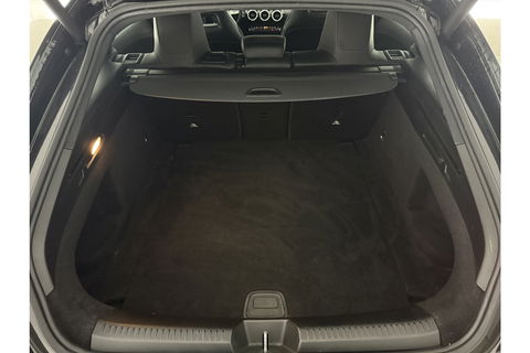Mercedes-Benz CLA-Klasse 180 AMG Camera LED Virtual Trekhaak Clima Cruise Navi PDC 18"LMV