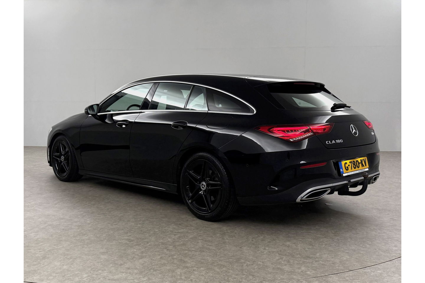 Mercedes-Benz CLA-Klasse 180 AMG Camera LED Virtual Trekhaak Clima Cruise Navi PDC 18"LMV