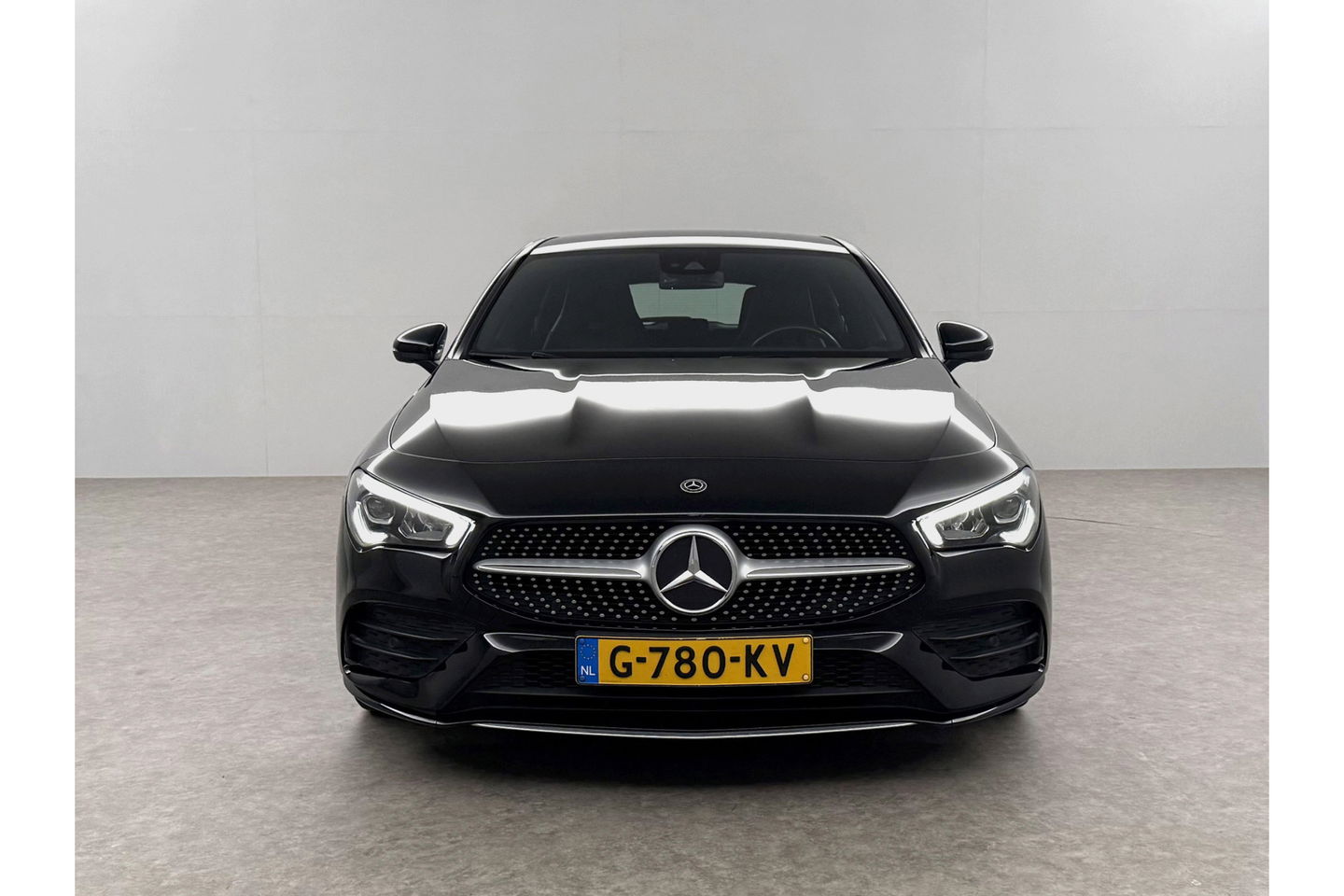 Mercedes-Benz CLA-Klasse 180 AMG Camera LED Virtual Trekhaak Clima Cruise Navi PDC 18"LMV
