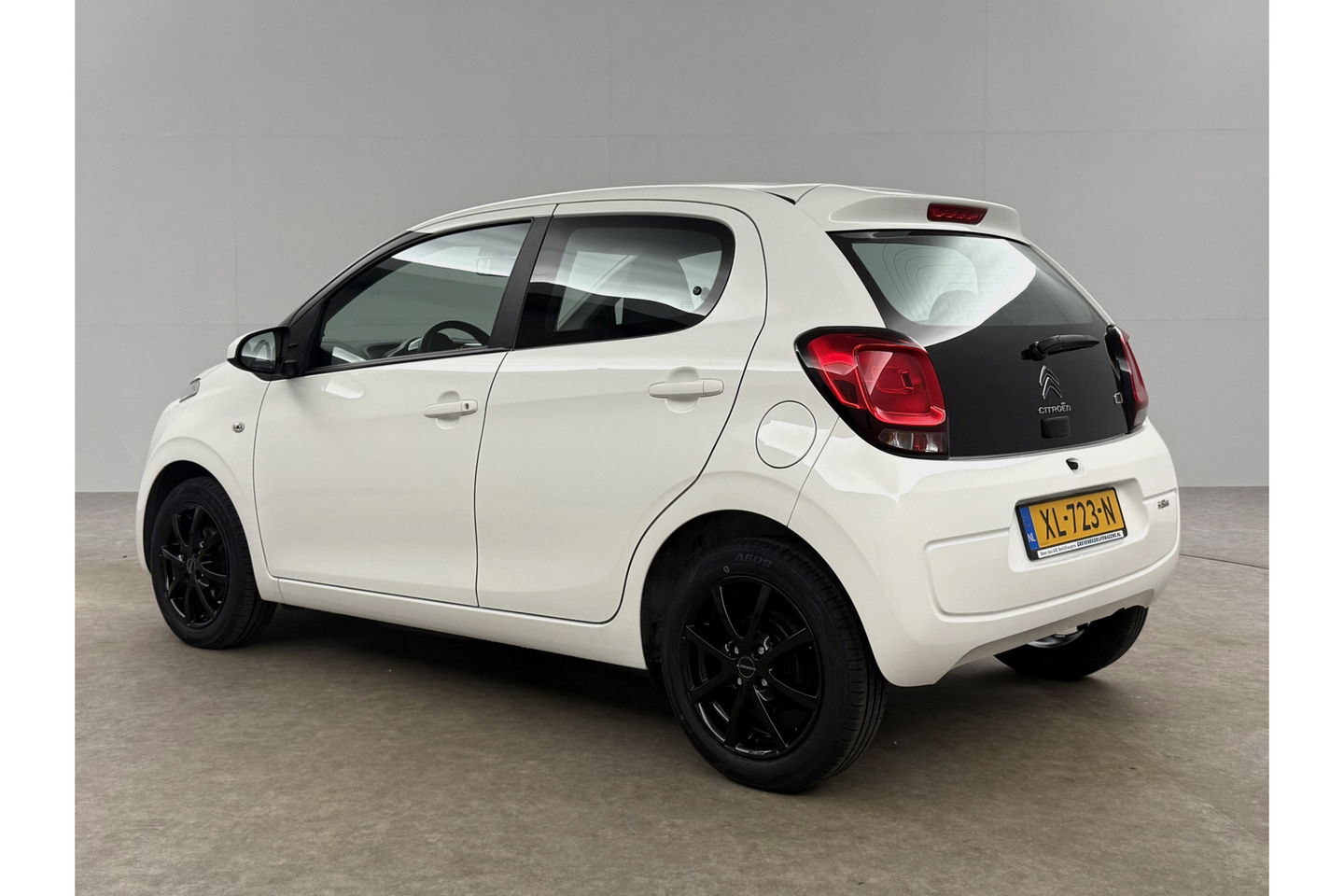 Citroën C1 1.0 VTi Airco LED 15"LMV Cruisecontrol Bluetooth