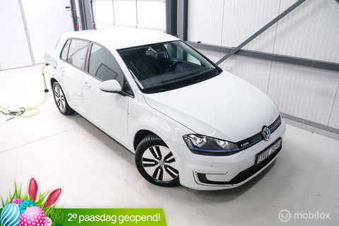 Volkswagen e-Golf | Adaptive | Stoelverwarming | PDC | Navigatie | Ambiance verlichting | LED |
