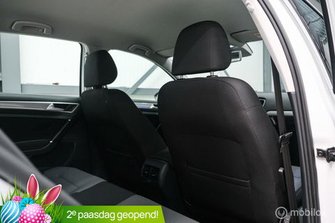 Volkswagen e-Golf | Adaptive | Stoelverwarming | PDC | Navigatie | Ambiance verlichting | LED |
