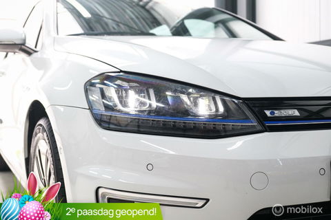Volkswagen e-Golf | Adaptive | Stoelverwarming | PDC | Navigatie | Ambiance verlichting | LED |