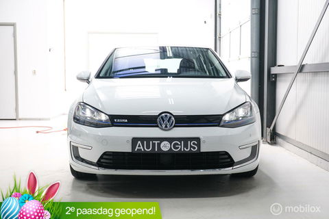 Volkswagen e-Golf | Adaptive | Stoelverwarming | PDC | Navigatie | Ambiance verlichting | LED |