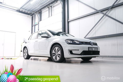 Volkswagen e-Golf | Adaptive | Stoelverwarming | PDC | Navigatie | Ambiance verlichting | LED |