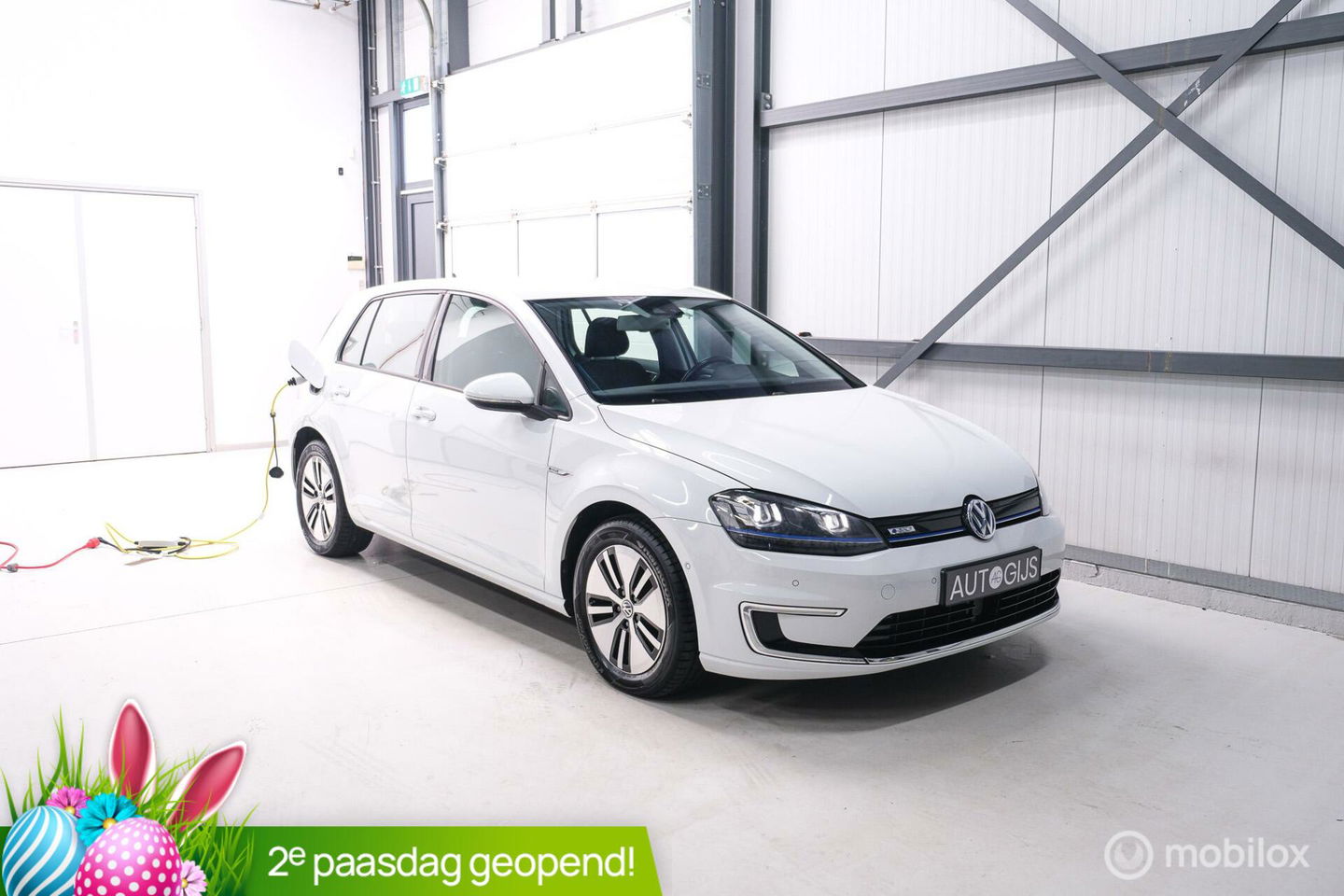 Volkswagen e-Golf | Adaptive | Stoelverwarming | PDC | Navigatie | Ambiance verlichting | LED |