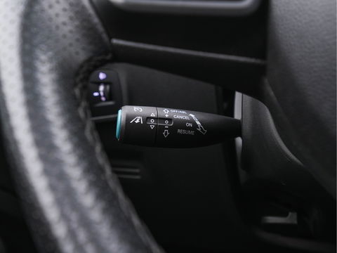 MG ZS EV Luxury 45 kWh (INCL-BTW) *PANO | FULL-LEATHER | CCS-FASTLOADER | KEYLESS | NAVI-FULLMAP | ADAPTIVE-CRUISE | CAMERA | HEATED-SEATS | CARPLAY | LANE-ASSIST | SPORT-SEATS | 17"ALU*