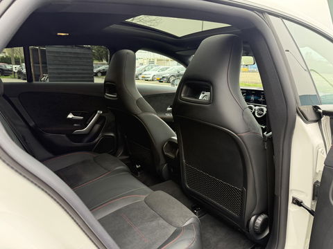 Mercedes-Benz CLA Shooting Brake 250 e AMG Line