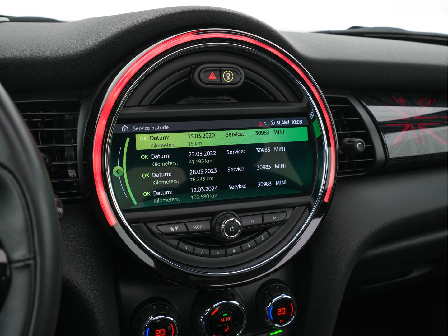 MINI Mini Electric Yours 33 kWh [ 3-Fase ] (INCL-BTW) Aut. *PANO | FULL-LEATHER | HEAD-UP | FULL-LED | HARMAN/KARDON-SOUND | KEYLESS | CAMERA | SPORT-SEATS | NAVI-FULLMAP | HEATED-SEATS | AMBIENT-LIGHT | DAB | DIGI-COCKPIT | 17"ALU*