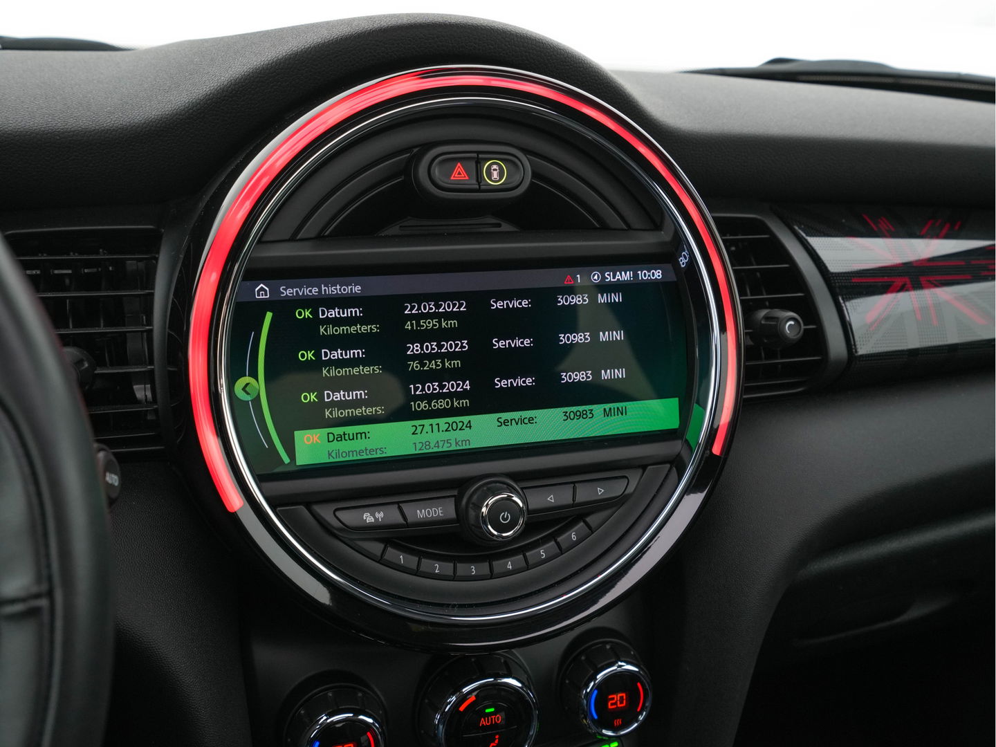 MINI Mini Electric Yours 33 kWh [ 3-Fase ] (INCL-BTW) Aut. *PANO | FULL-LEATHER | HEAD-UP | FULL-LED | HARMAN/KARDON-SOUND | KEYLESS | CAMERA | SPORT-SEATS | NAVI-FULLMAP | HEATED-SEATS | AMBIENT-LIGHT | DAB | DIGI-COCKPIT | 17"ALU*