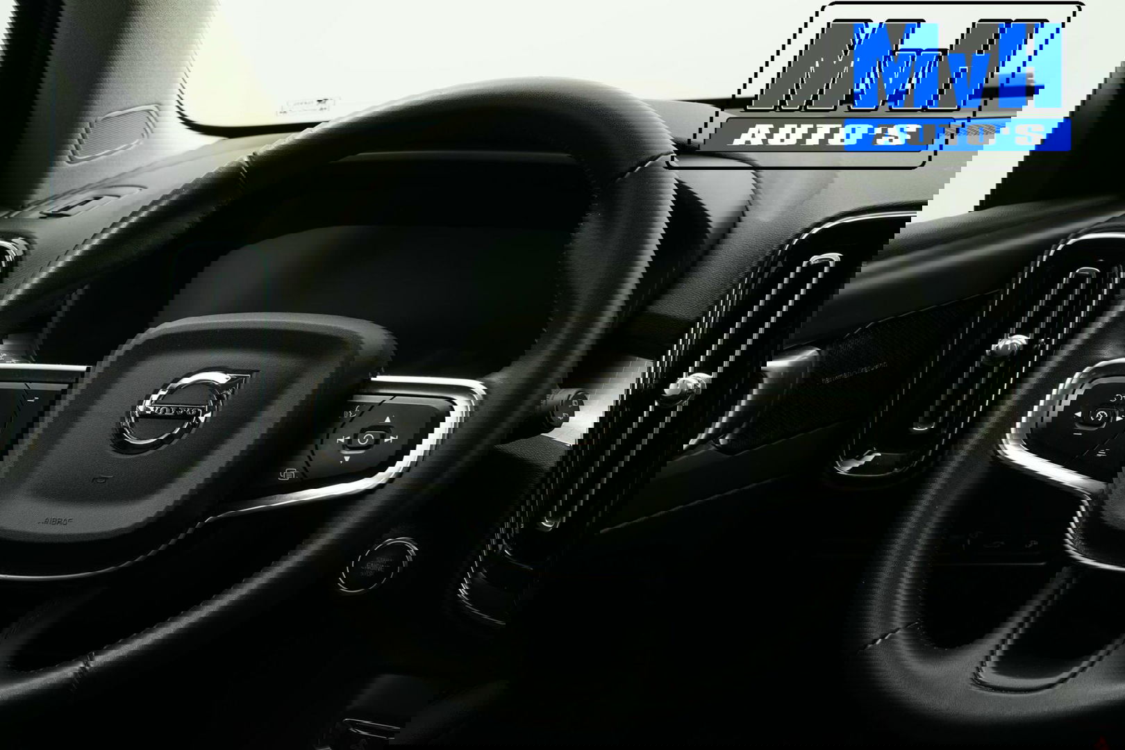 Volvo XC40 1.5 T4 Recharge R-Design|PANO|H/K AUDIO|TREKH|NAP